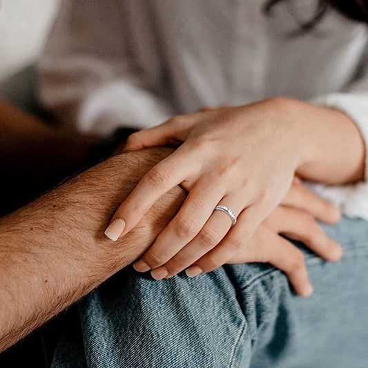 💍Roterende krystalring, lindrer angst, symboliserer løfter og held, vandtæt og farvefas