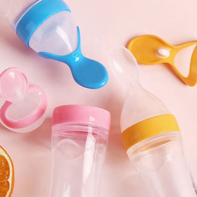 Stort udsalg 👼 Babyflaske med ske, der kan klemmes samm